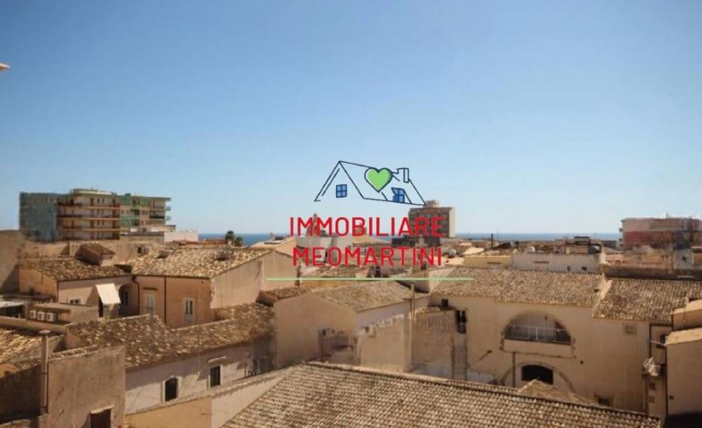 casa indipendente in vendita ad Avola