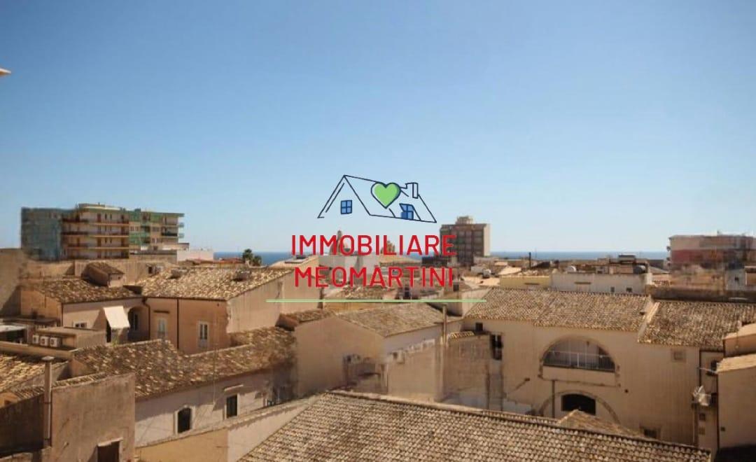 casa indipendente in vendita ad Avola