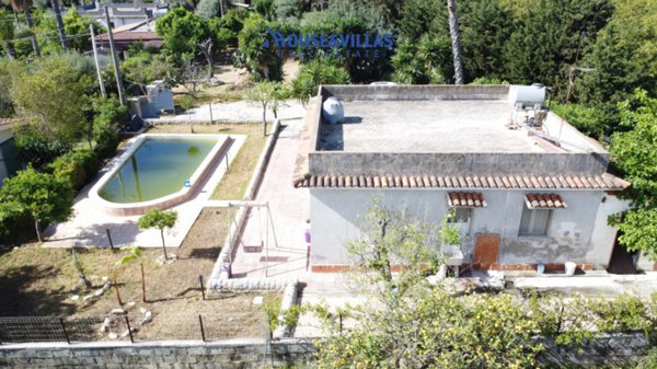 casa indipendente in vendita ad Avola in zona Chiusa di Carlo
