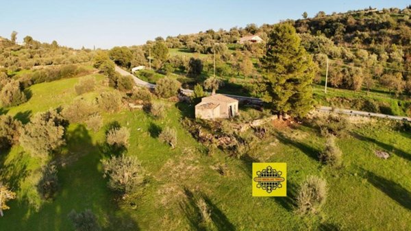 casa indipendente in vendita ad Avola