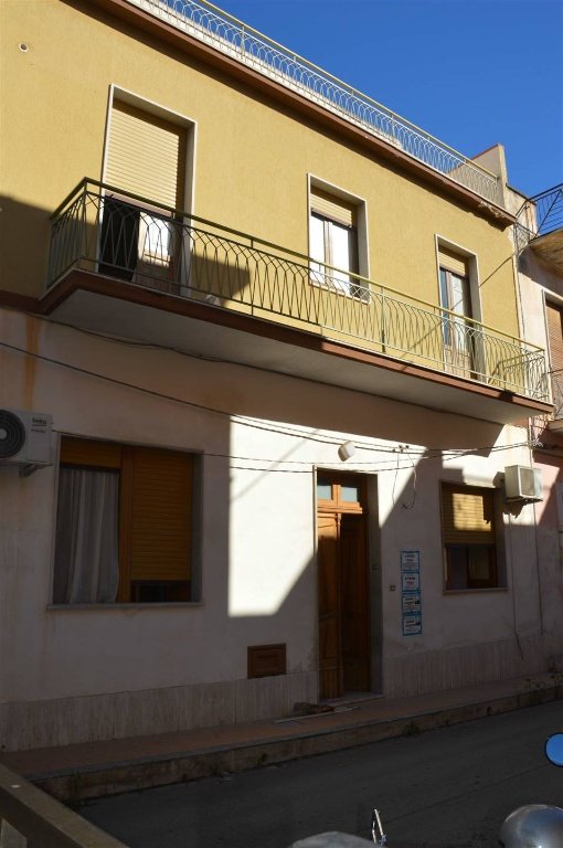 casa indipendente in vendita ad Avola