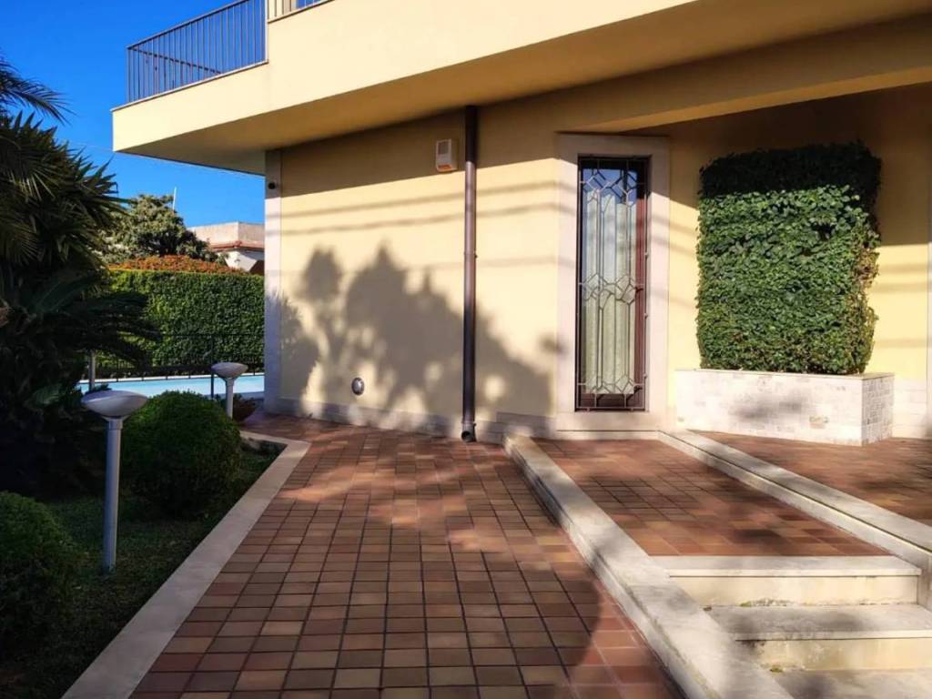 casa indipendente in vendita ad Avola