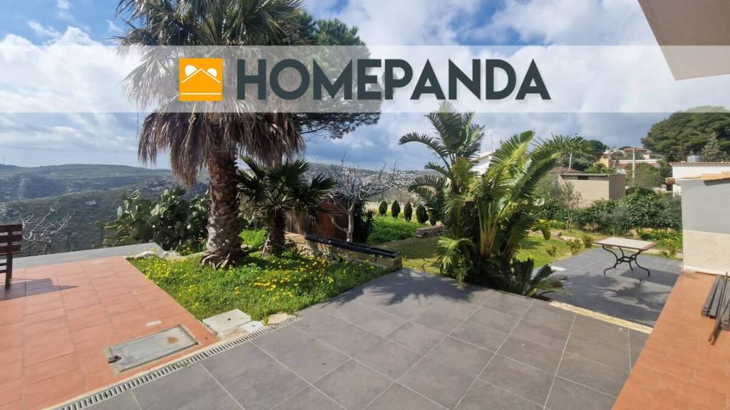 casa indipendente in vendita ad Avola
