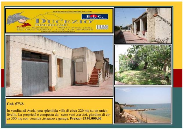 casa indipendente in vendita ad Avola