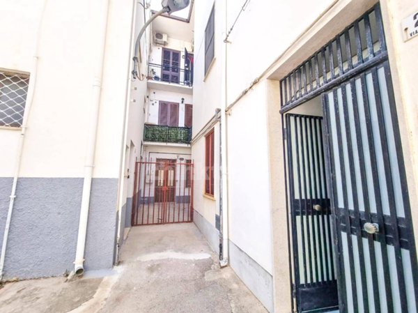 appartamento in vendita ad Avola in zona Montagna