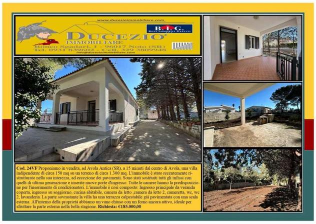 casa indipendente in vendita ad Avola