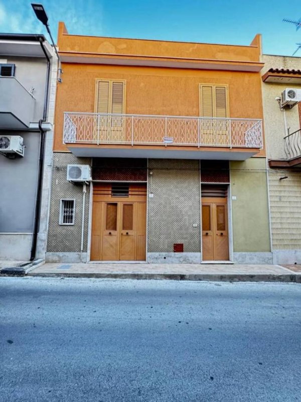 casa indipendente in vendita ad Avola