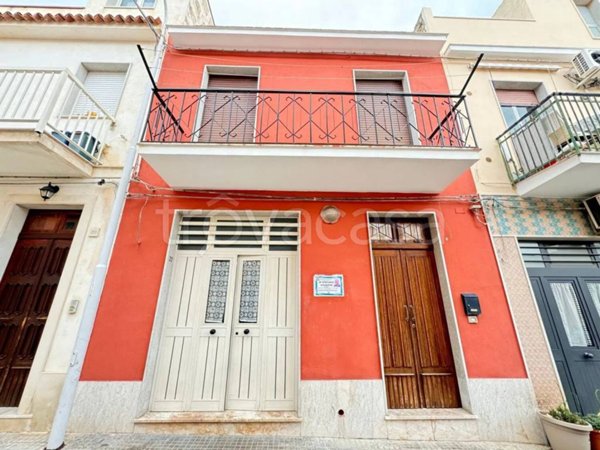 casa indipendente in vendita ad Avola