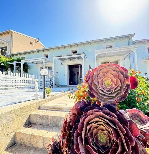 casa indipendente in vendita ad Avola