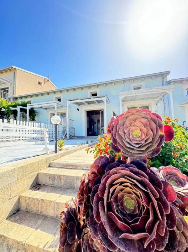 casa indipendente in vendita ad Avola