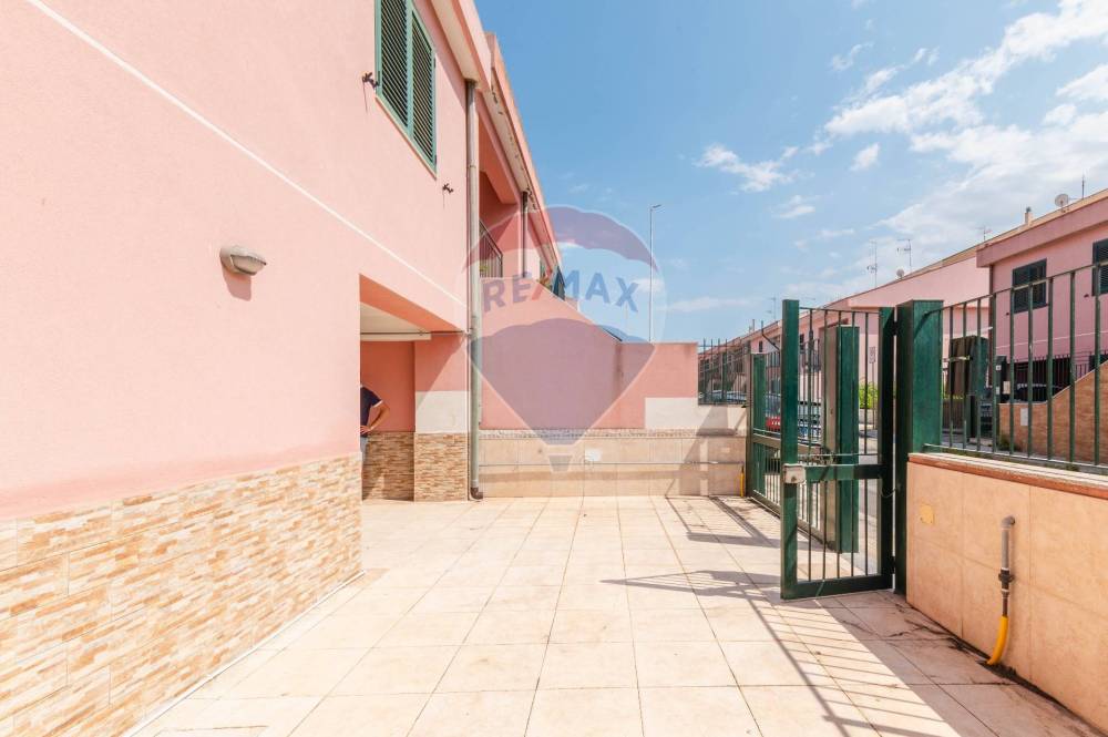 casa indipendente in vendita ad Avola