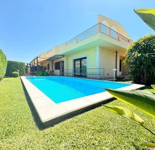 casa indipendente in vendita ad Avola