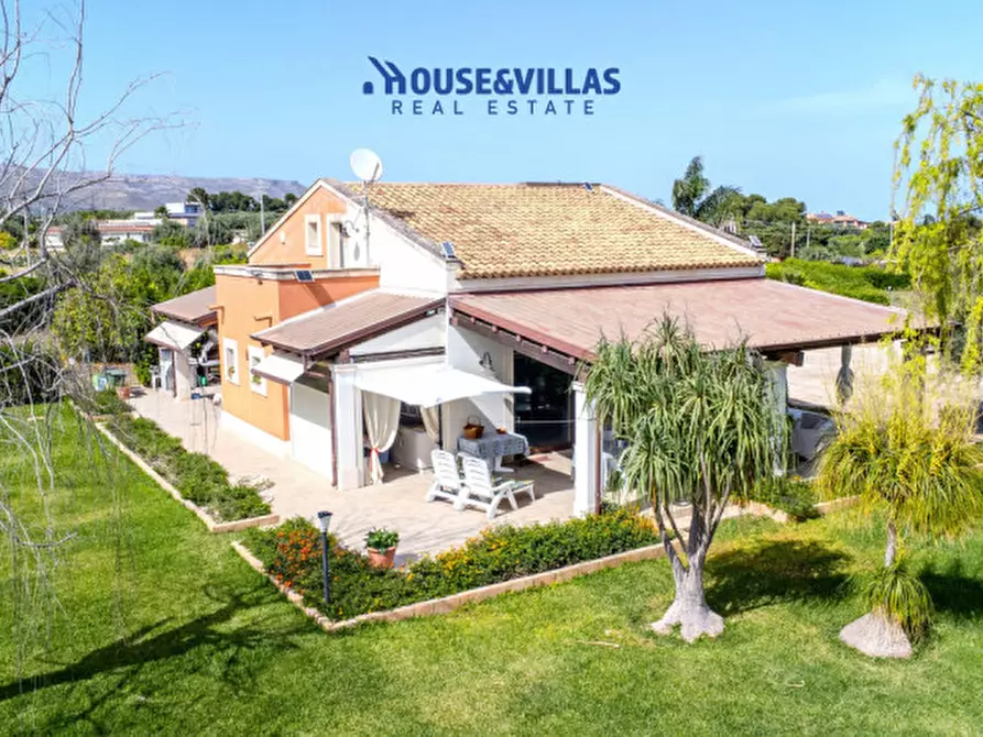 casa indipendente in vendita ad Avola