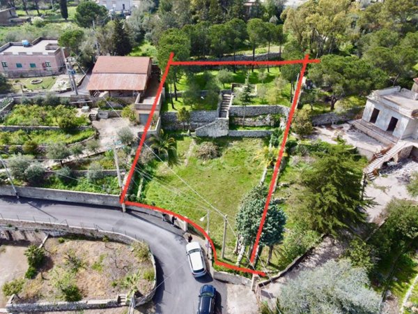 terreno agricolo in vendita ad Avola