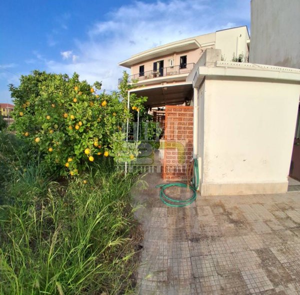 casa indipendente in vendita ad Avola