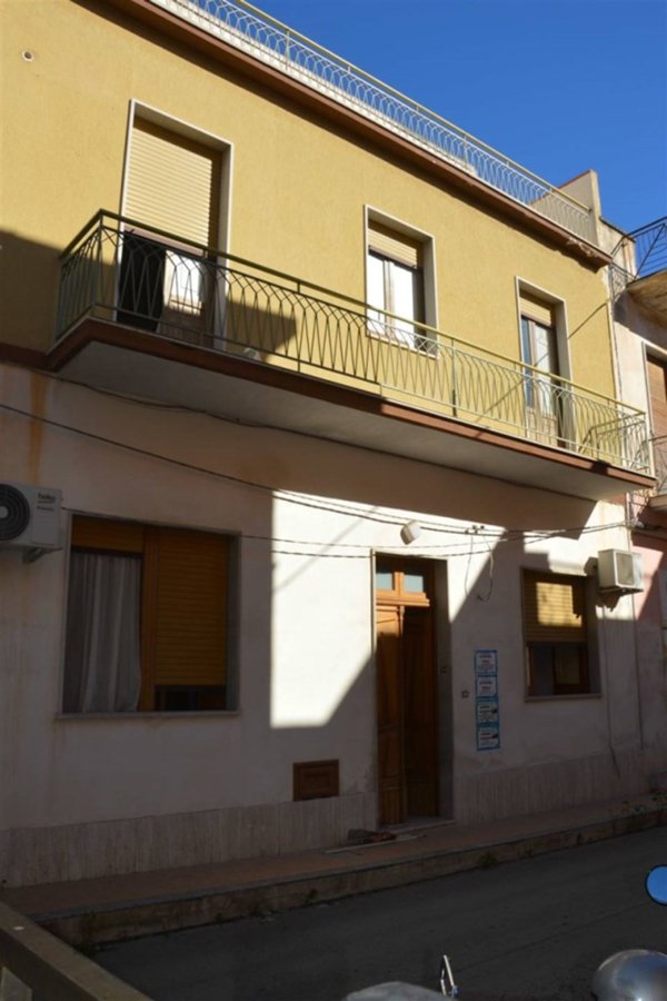 casa indipendente in vendita ad Avola