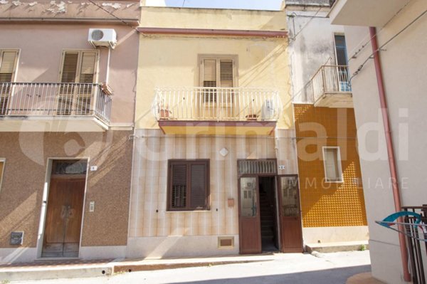 casa indipendente in vendita ad Avola
