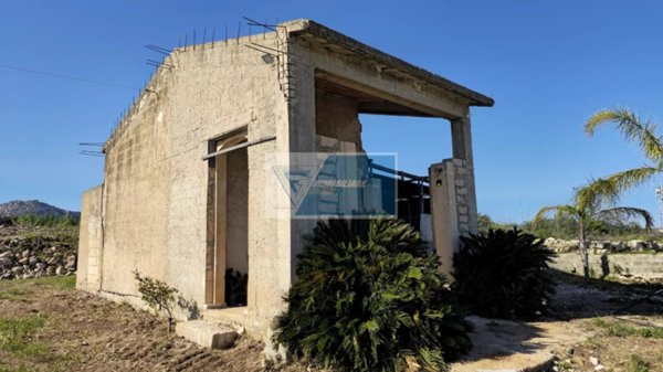 casa indipendente in vendita ad Avola