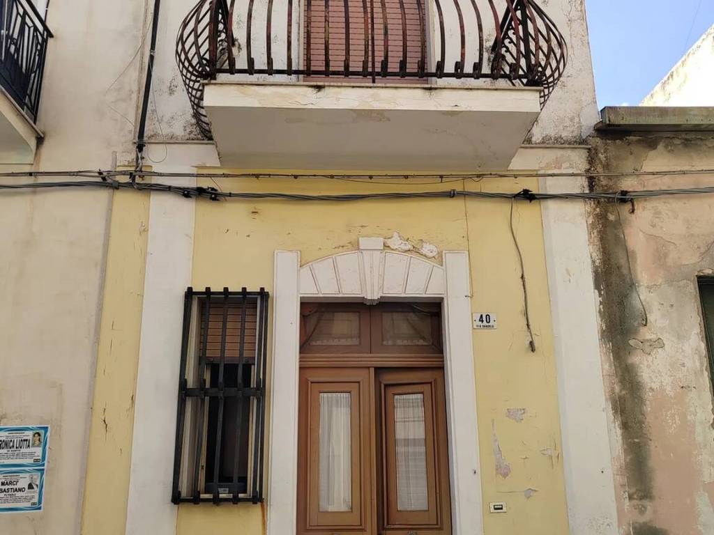 casa indipendente in vendita ad Avola