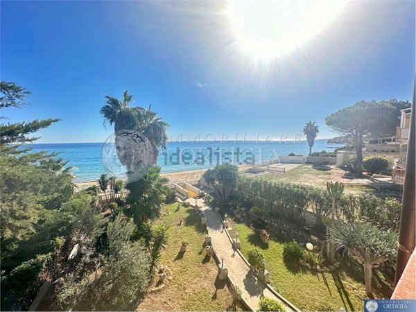 casa indipendente in vendita ad Avola