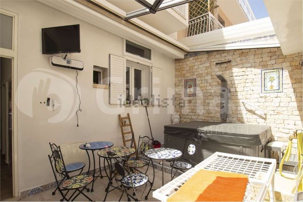 casa indipendente in vendita ad Avola