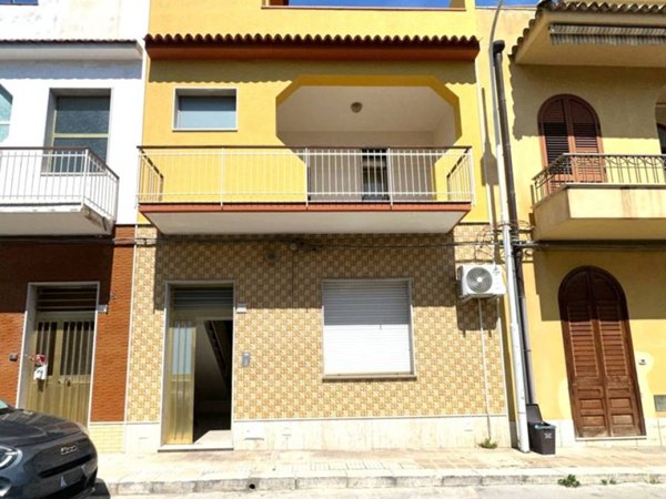 casa indipendente in vendita ad Avola
