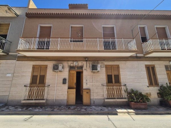 casa indipendente in vendita ad Avola