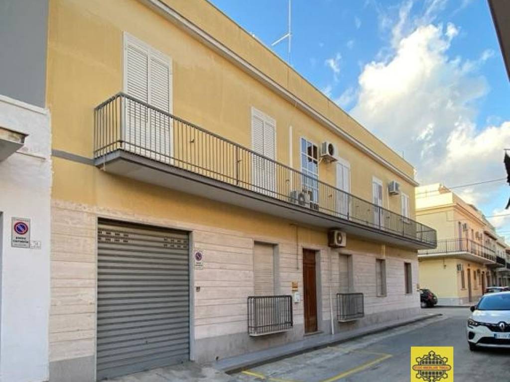 casa indipendente in vendita ad Avola