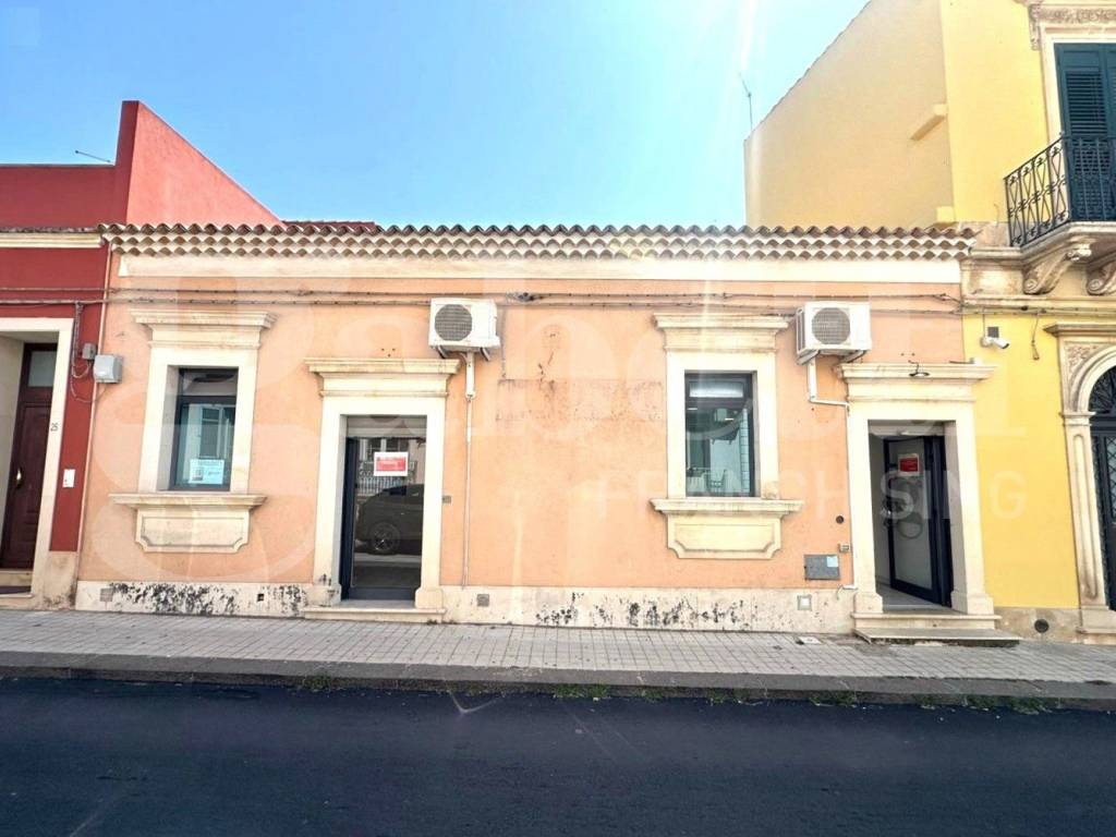 ufficio in vendita ad Avola