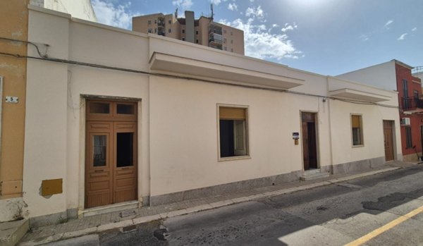 casa indipendente in vendita ad Avola