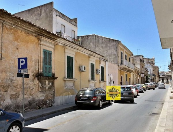 casa indipendente in vendita ad Avola