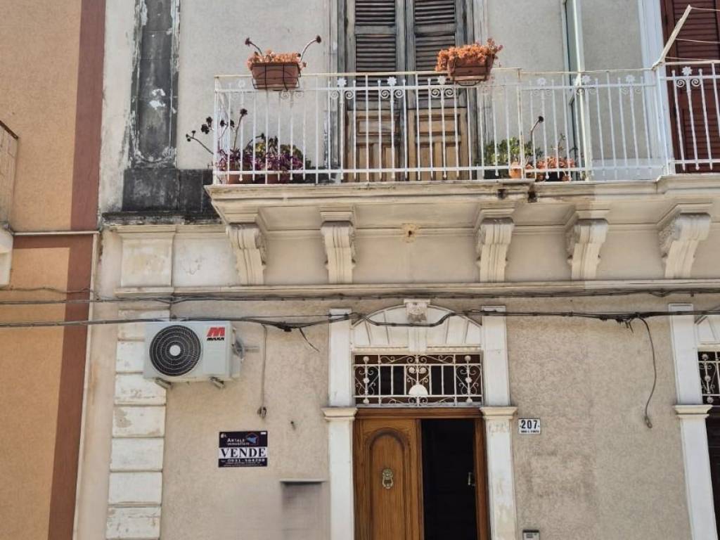casa indipendente in vendita ad Avola
