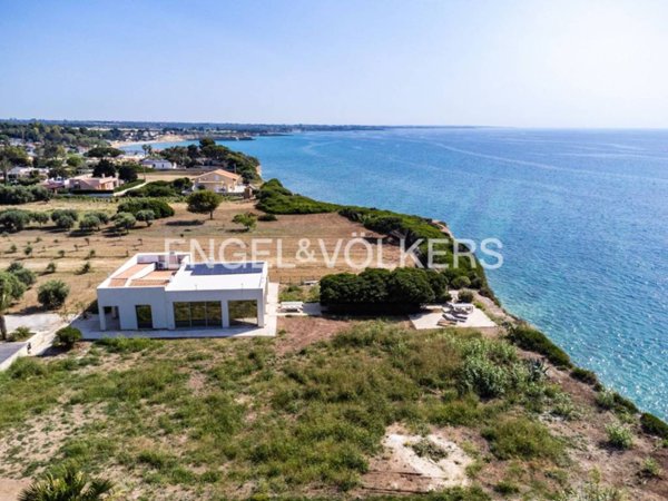 casa indipendente in vendita ad Avola