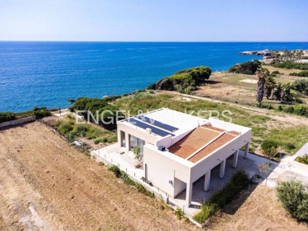 casa indipendente in vendita ad Avola