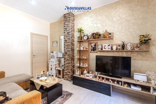 casa indipendente in vendita ad Avola