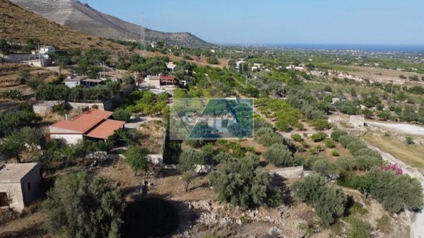 casa indipendente in vendita ad Avola