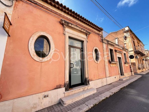 appartamento in vendita ad Avola