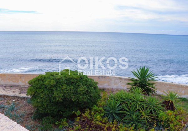 casa indipendente in vendita ad Avola