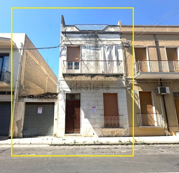 casa indipendente in vendita ad Avola