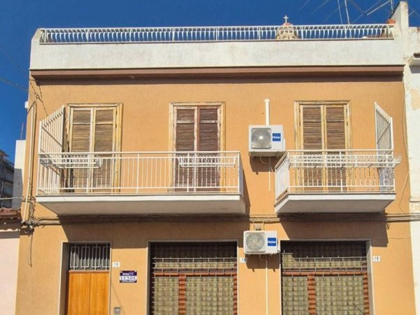 casa indipendente in vendita ad Avola