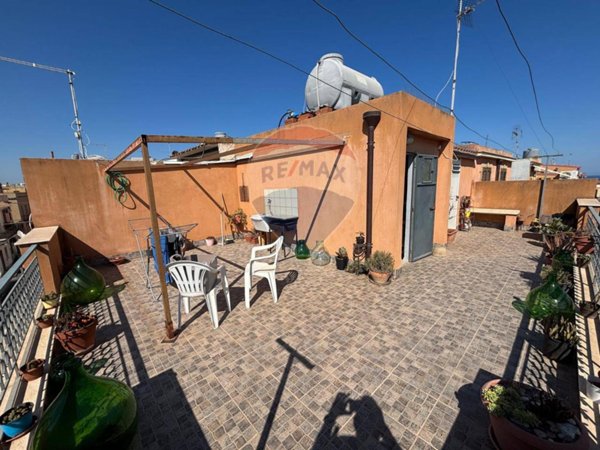casa indipendente in vendita ad Avola