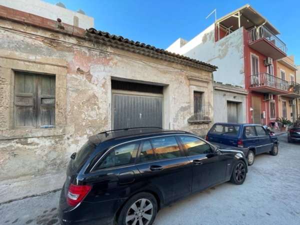 casa indipendente in vendita ad Avola