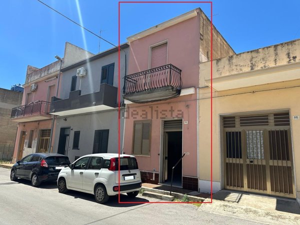 casa indipendente in vendita ad Avola