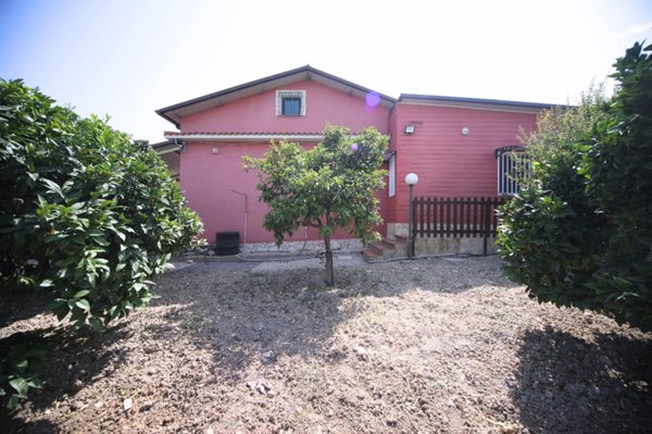 casa indipendente in vendita ad Avola