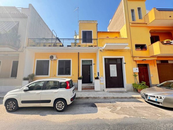 casa indipendente in vendita ad Avola