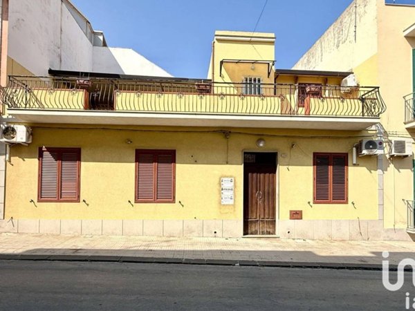 casa indipendente in vendita ad Avola