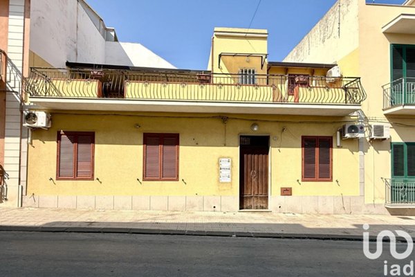 casa indipendente in vendita ad Avola