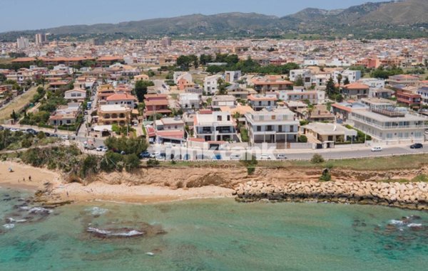 casa indipendente in vendita ad Avola