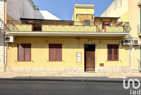 casa indipendente in vendita ad Avola