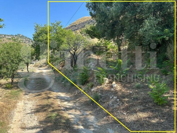 terreno agricolo in vendita ad Avola